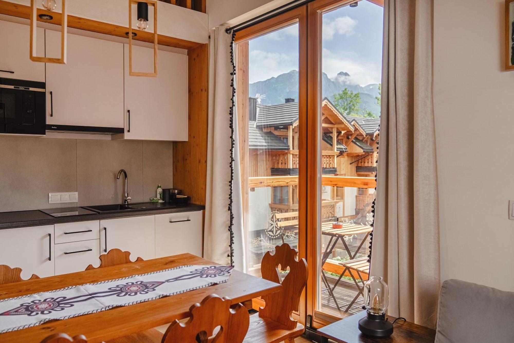 Mountain Shelter Apartments Zakopane Room photo